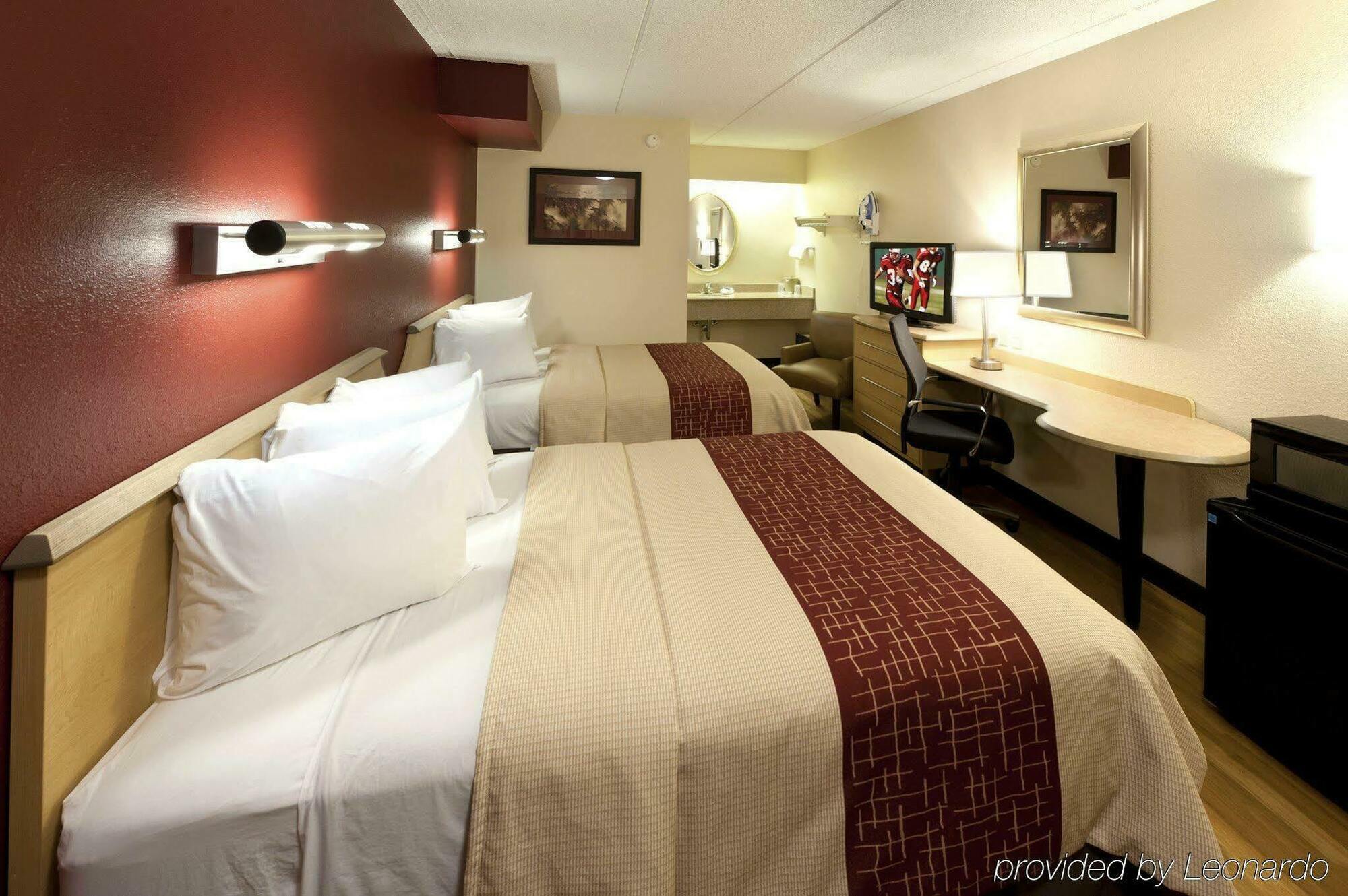 Motel Red Roof 2*